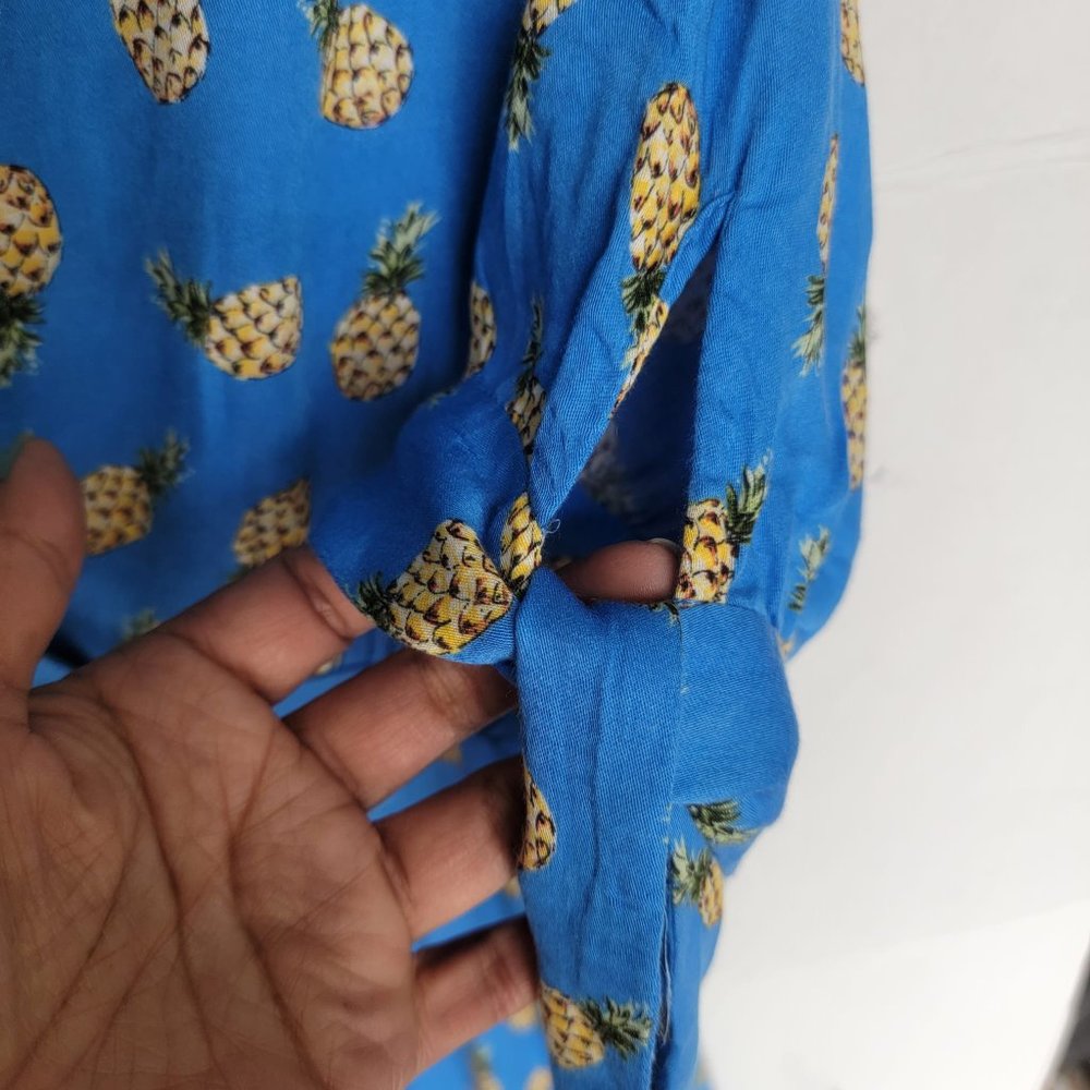 Size S Woman’s Zara Pineapple Print Mini Dress Blue Short Sleeve V Neck summer - Picture 5 of 7